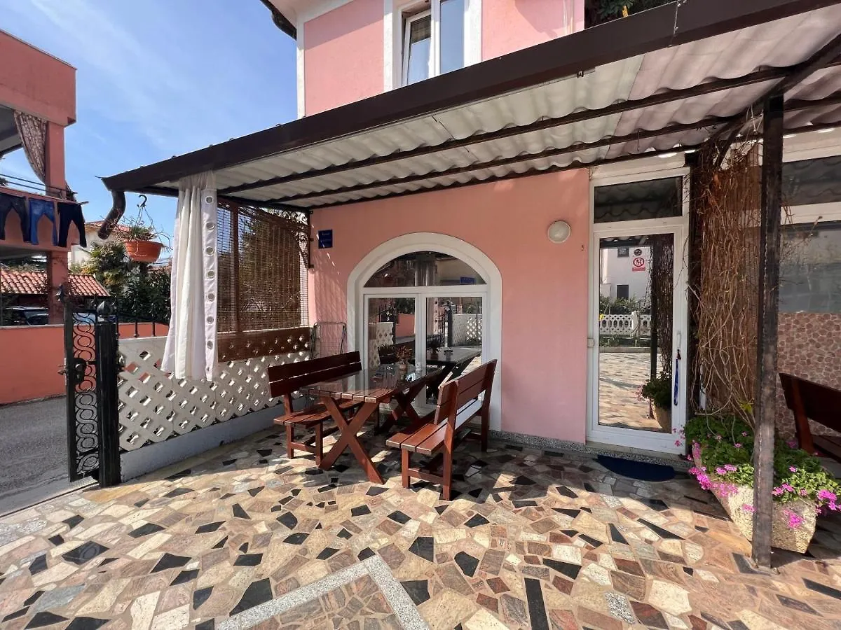 Apartments Tereza Novigrad